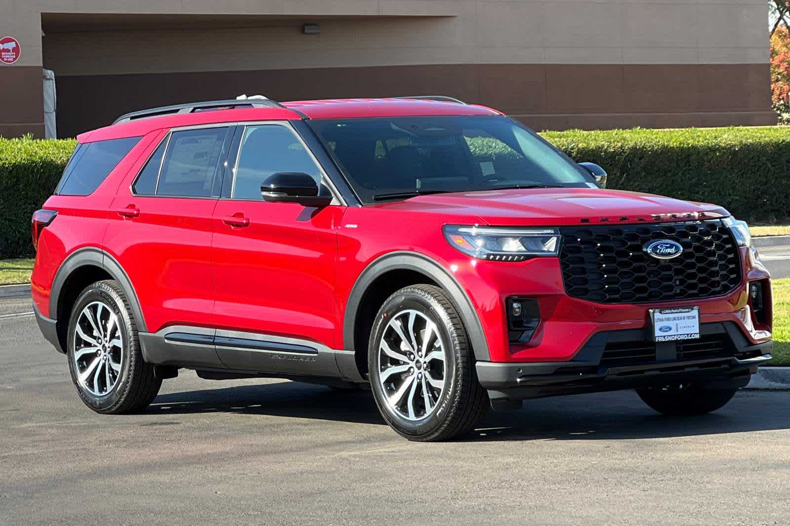 2025 Ford Explorer ST-Line 10