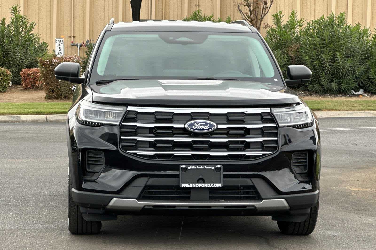 2025 Ford Explorer Active 11