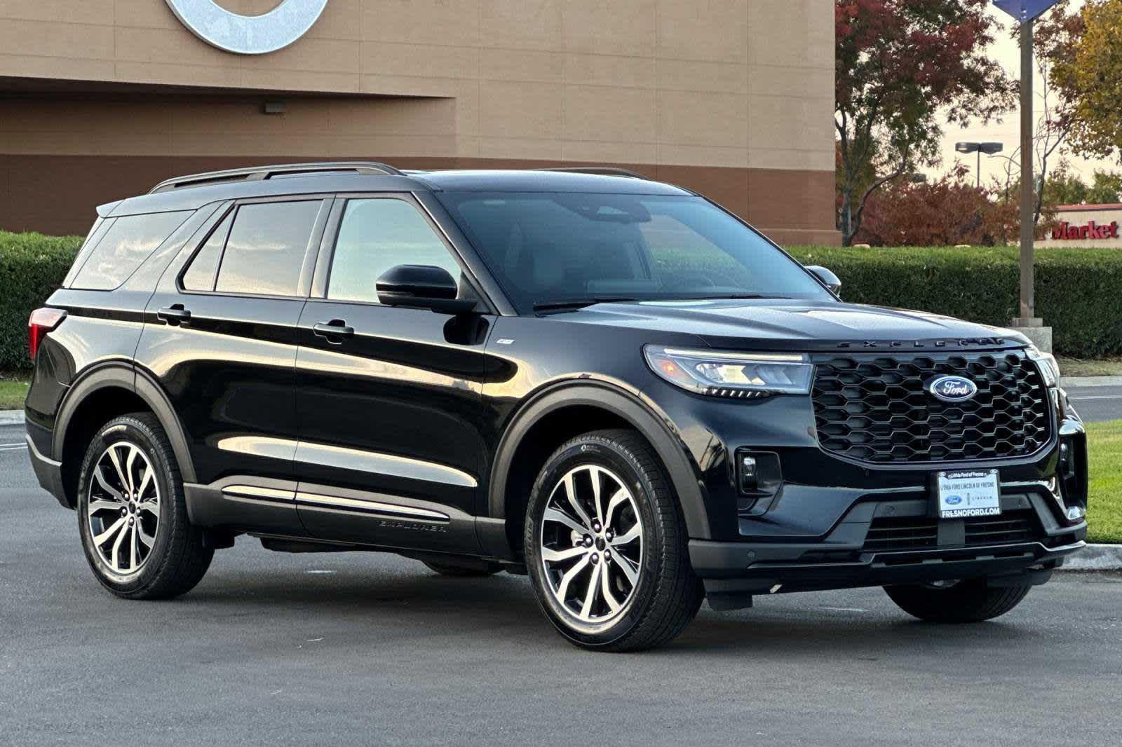 2025 Ford Explorer ST-Line 10