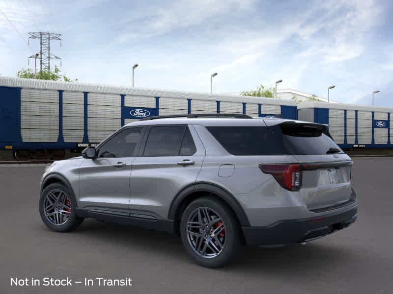 2025 Ford Explorer ST-Line 4