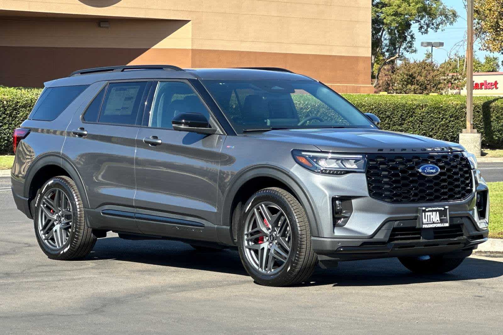 2025 Ford Explorer ST-Line 10