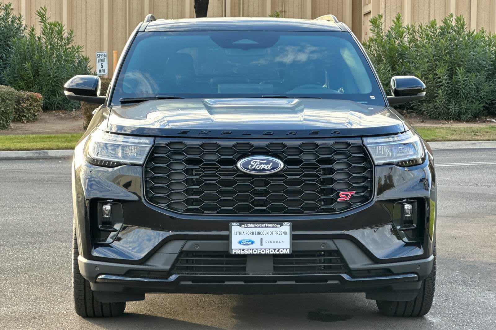 2025 Ford Explorer ST 11