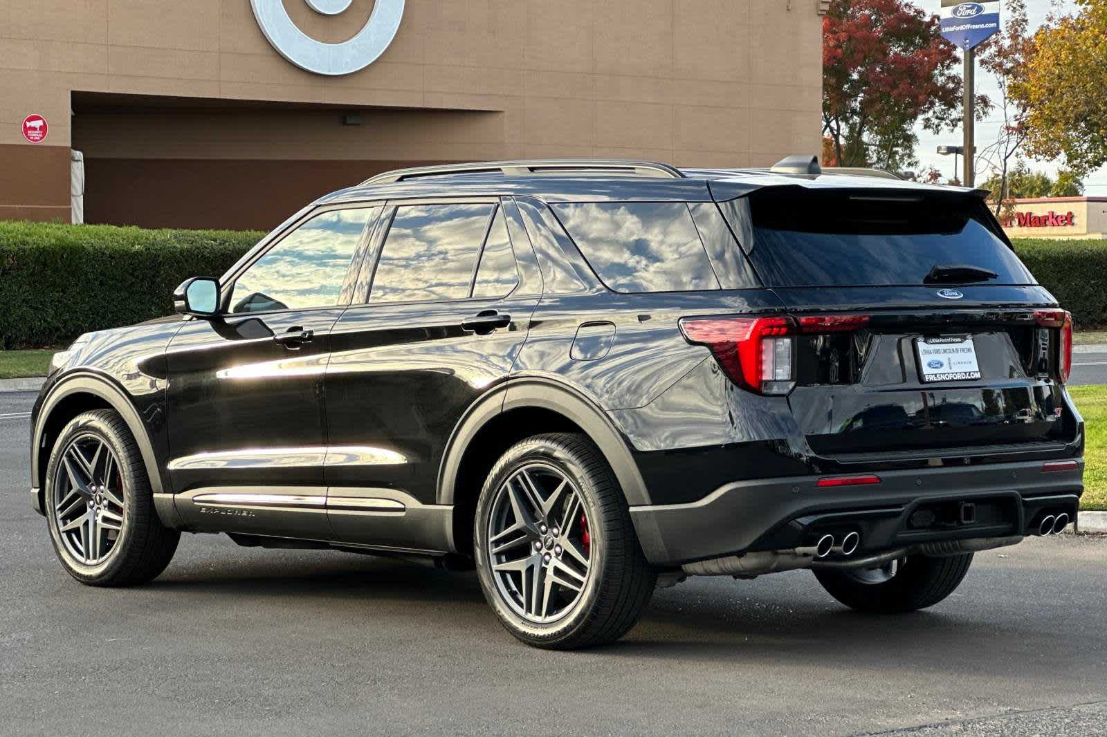 2025 Ford Explorer ST 6