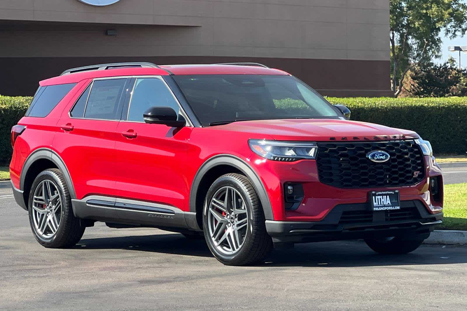 2025 Ford Explorer ST 10