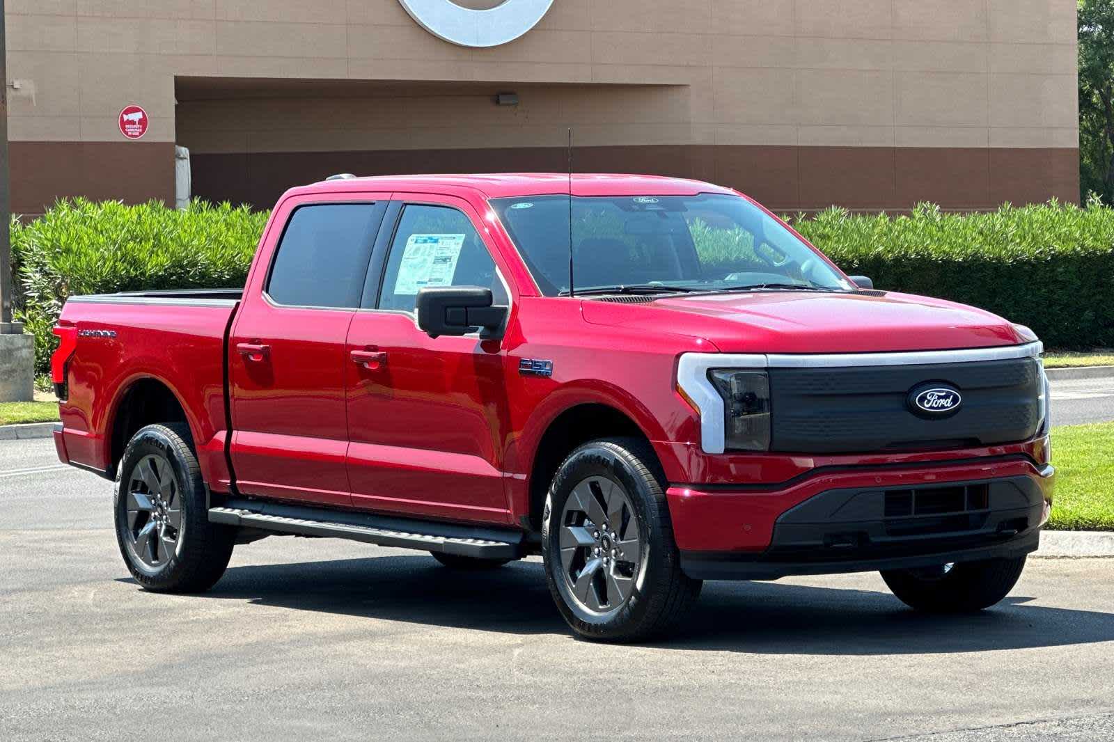 2024 Ford F-150 Lightning Flash 4WD SuperCrew 5.5 Box 10