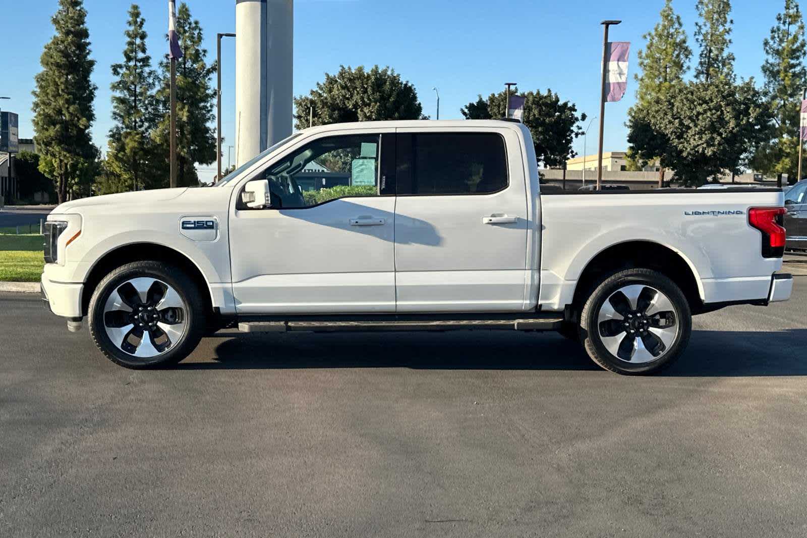 2024 Ford F-150 Lightning Platinum 4WD SuperCrew 5.5 Box 5