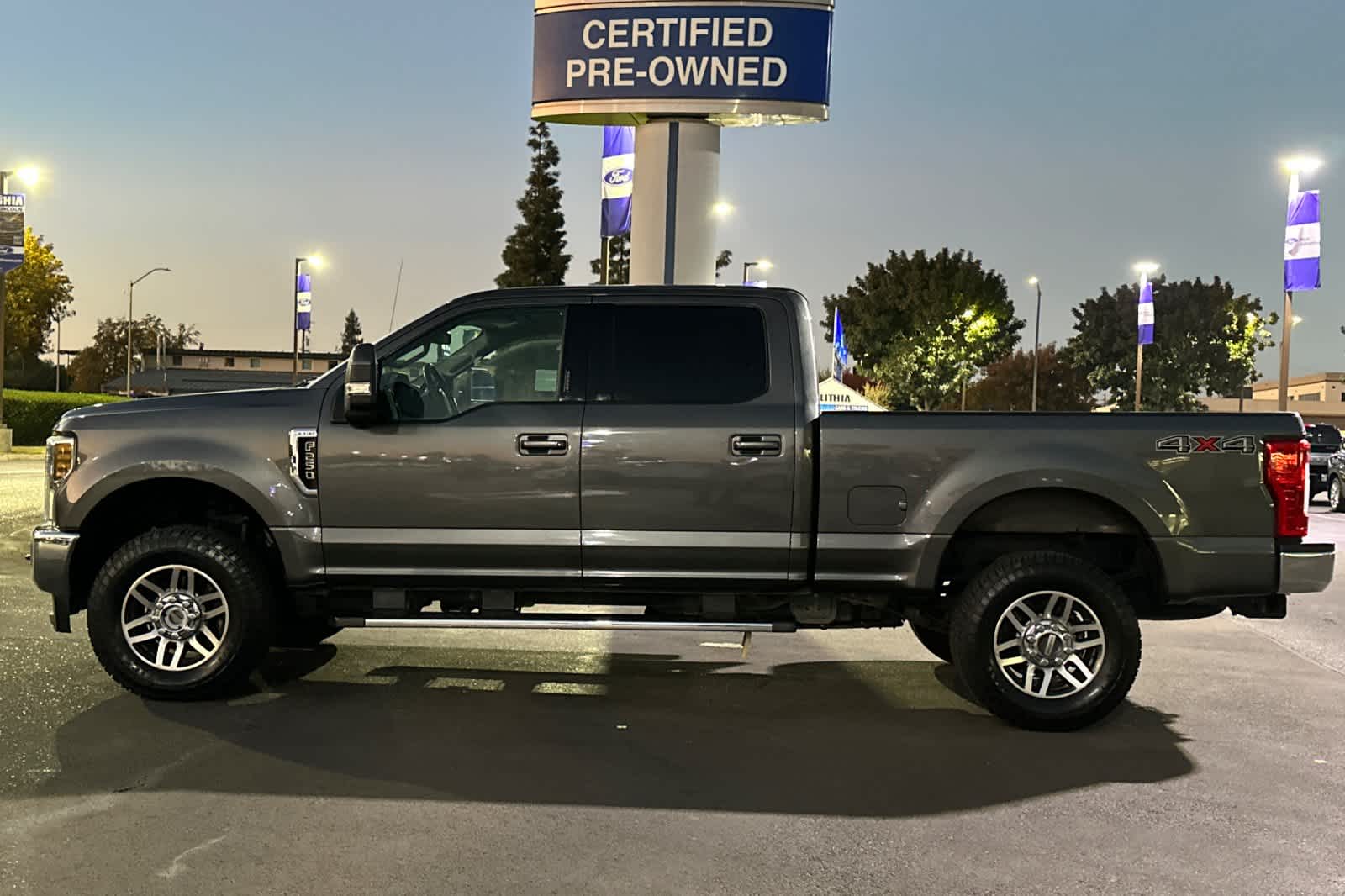 2019 Ford Super Duty F-250 SRW LARIAT 4WD Crew Cab 6.75 Box 5