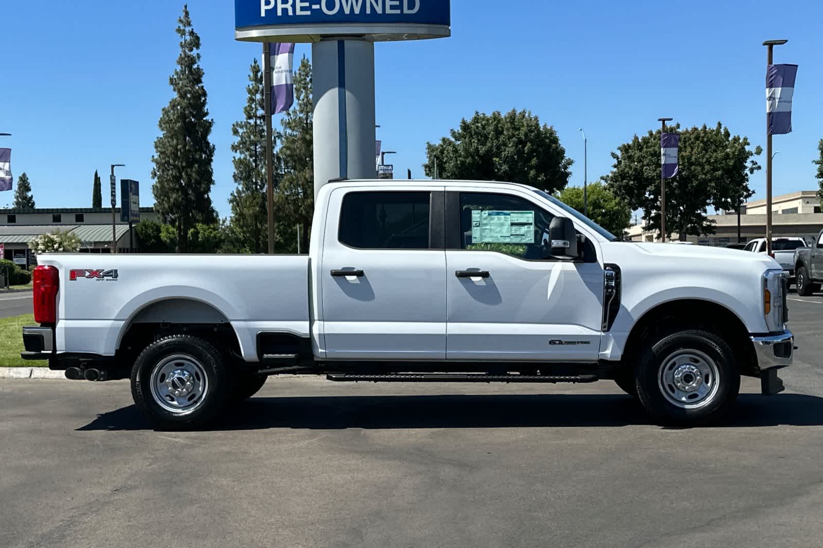 2024 Ford Super Duty F-250 SRW XL 4WD Crew Cab 6.75 Box 8