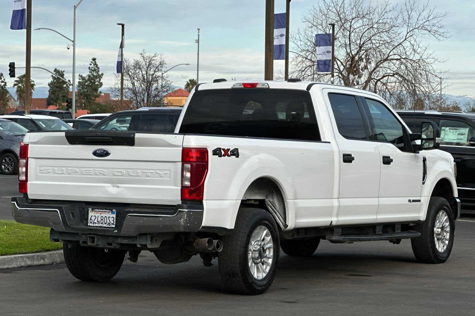 2021 Ford Super Duty F-250 SRW XLT 4WD Crew Cab 8 Box 2