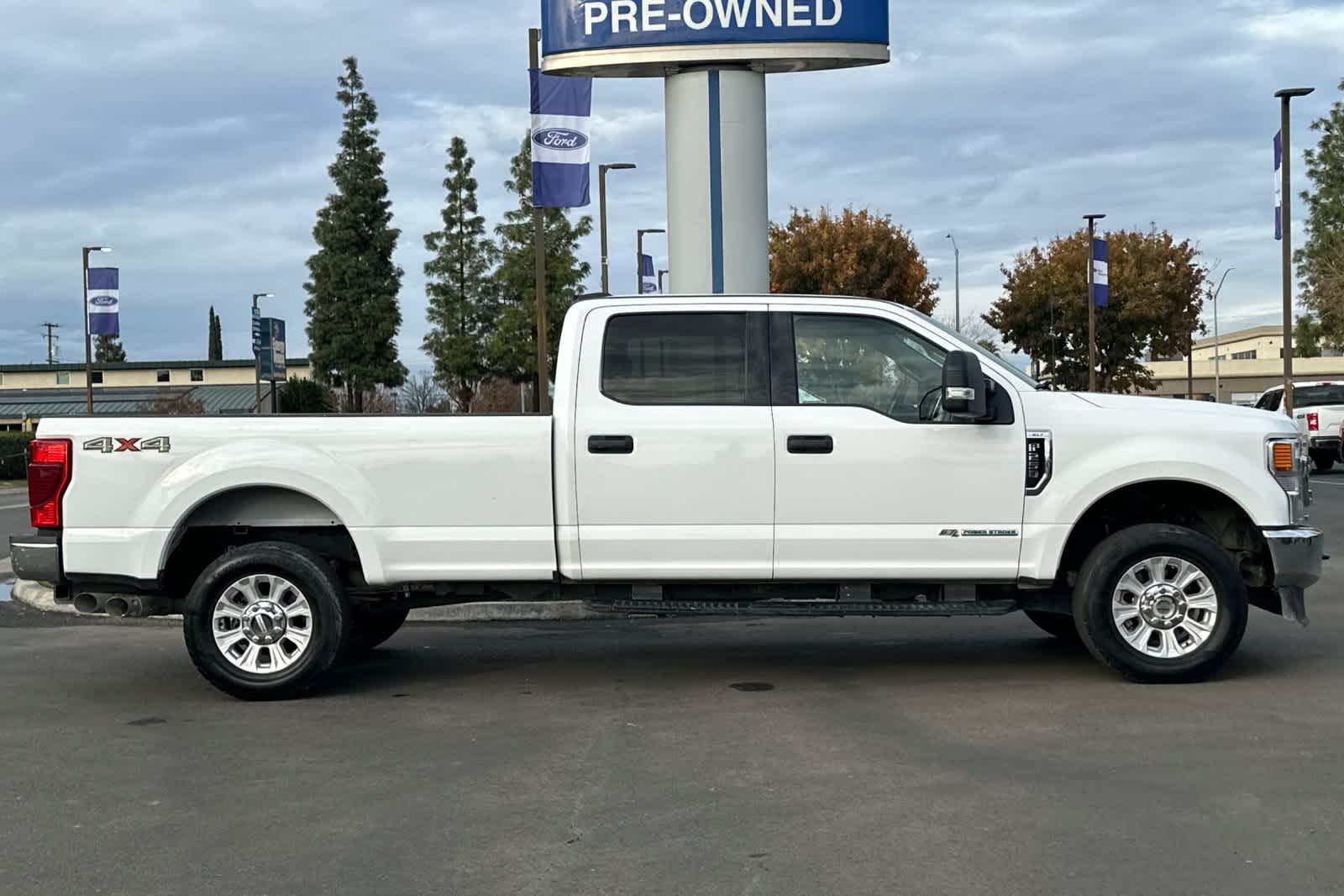 2021 Ford Super Duty F-250 SRW XLT 4WD Crew Cab 8 Box 8