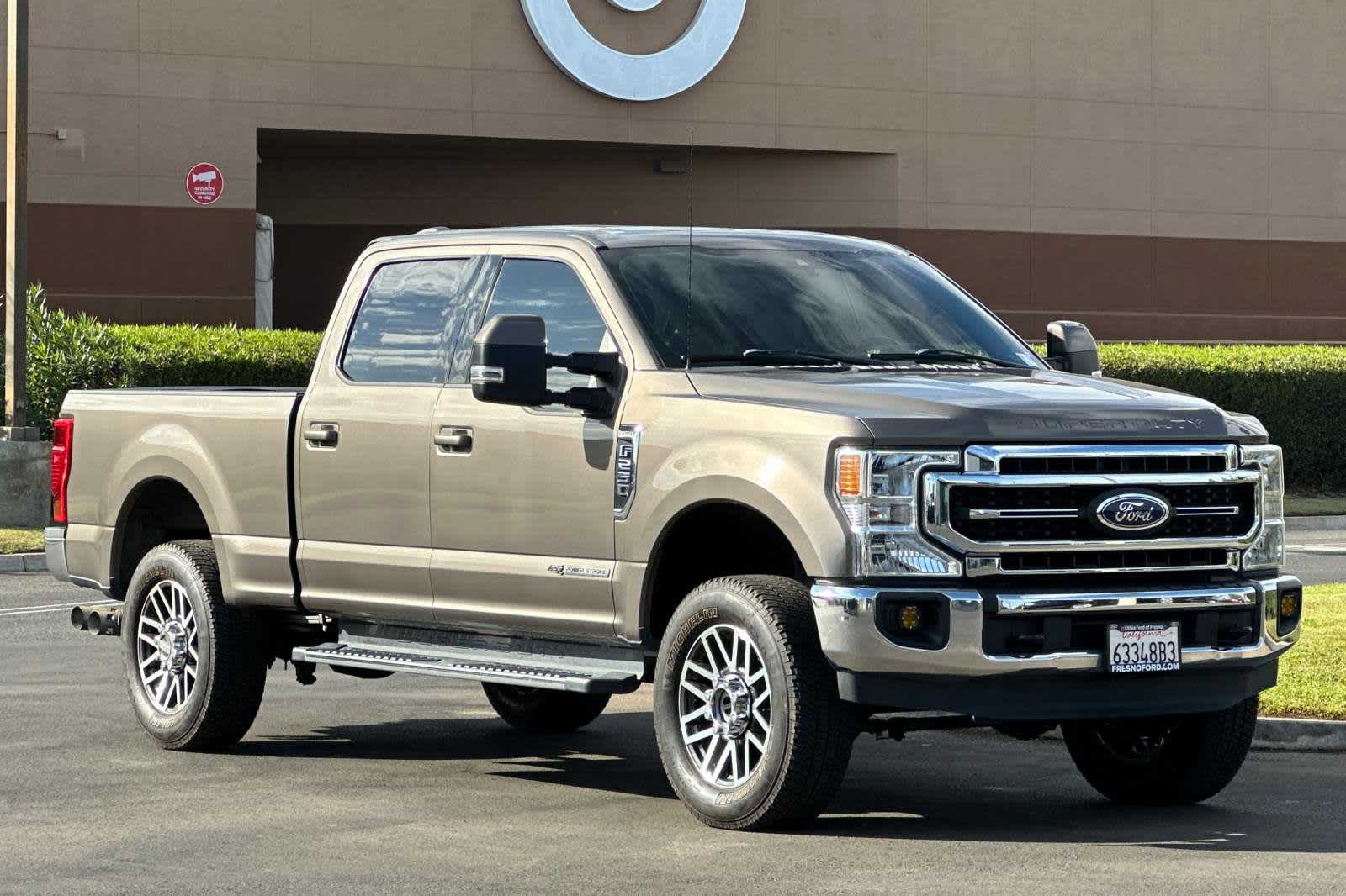 2020 Ford Super Duty F-250 SRW LARIAT 4WD Crew Cab 6.75 Box 9