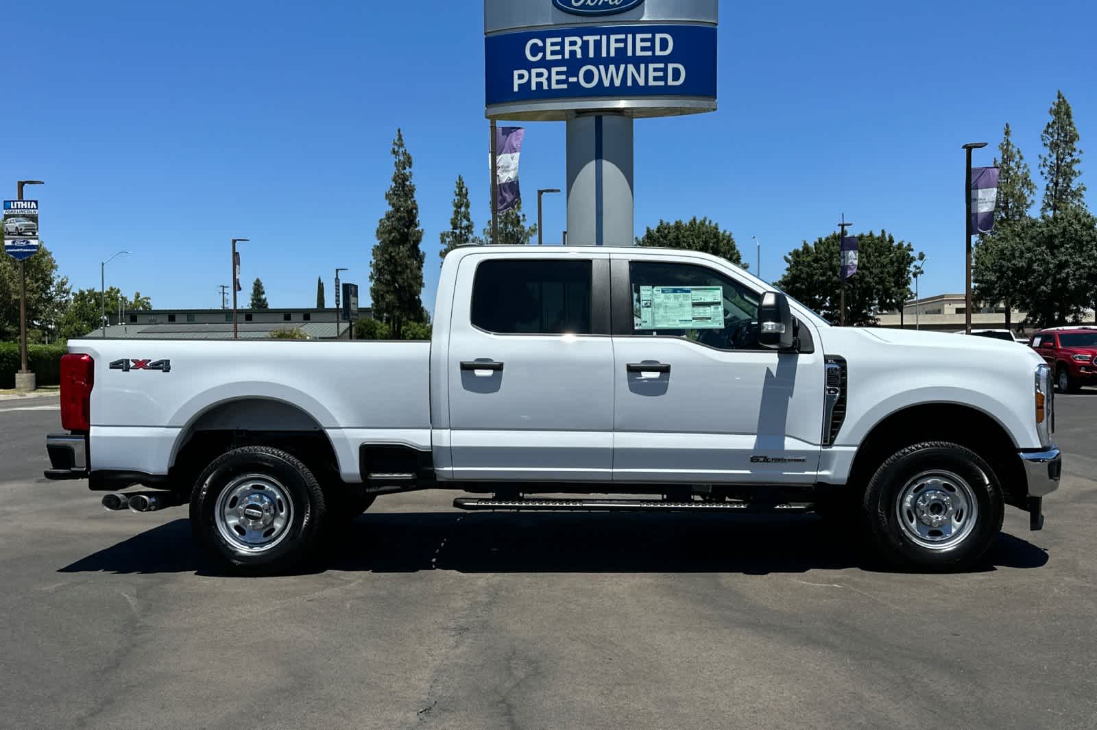 2024 Ford Super Duty F-250 SRW XL 4WD Crew Cab 6.75 Box 9