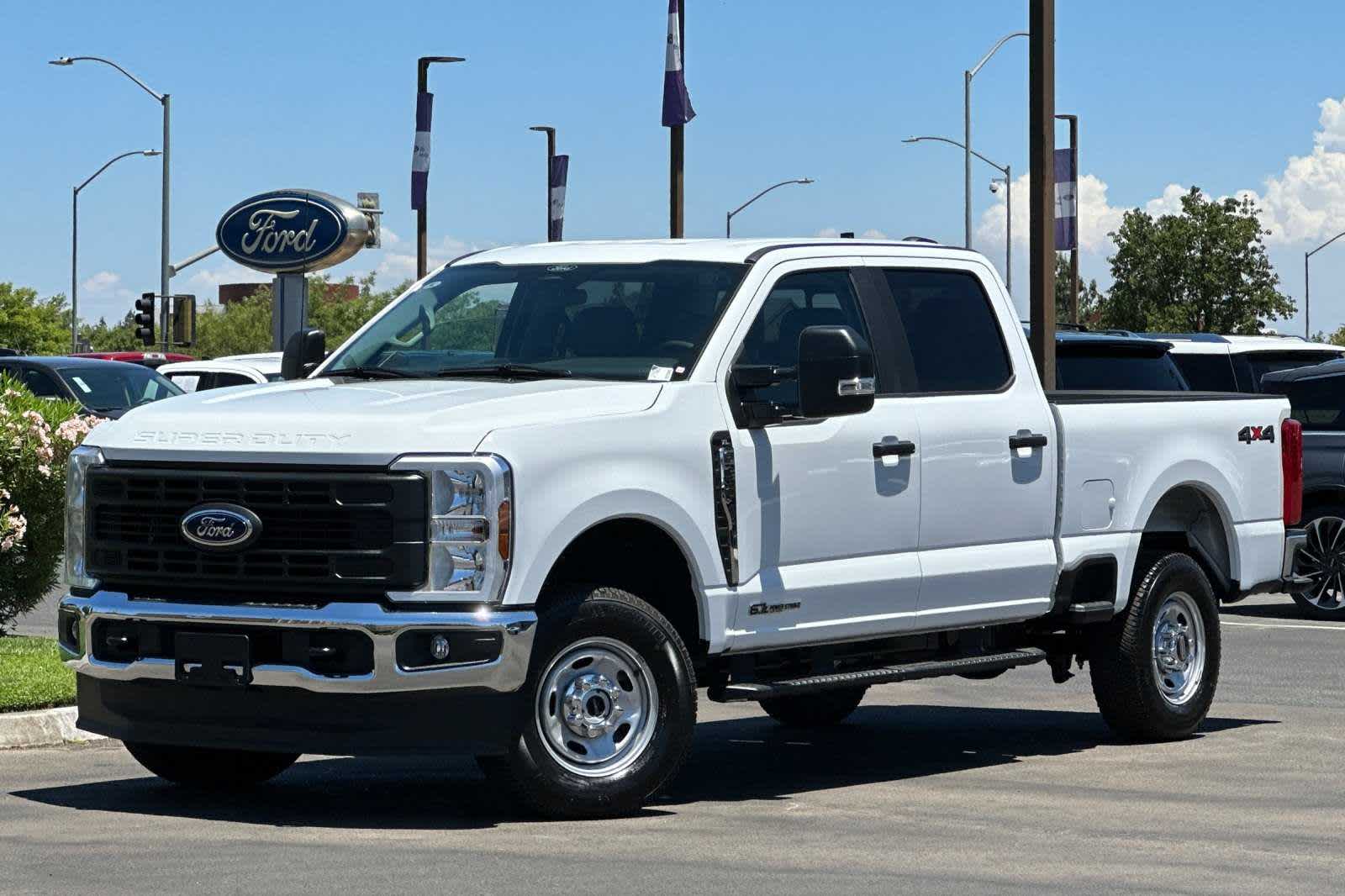 2024 Ford Super Duty F-250 SRW XL 4WD Crew Cab 6.75 Box 2