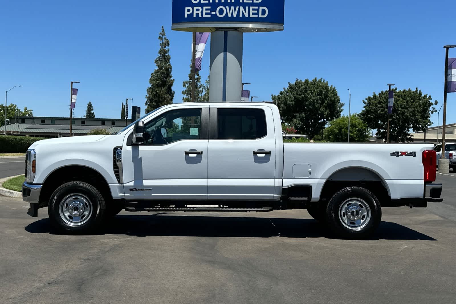 2024 Ford Super Duty F-250 SRW XL 4WD Crew Cab 6.75 Box 6