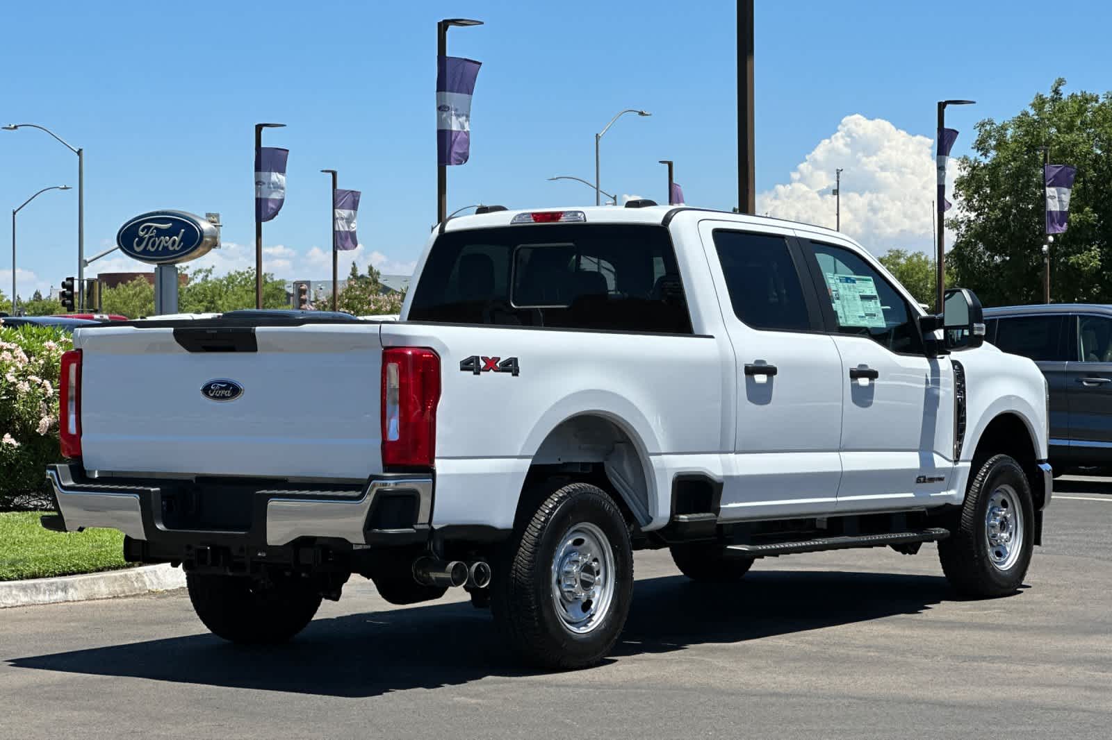 2024 Ford Super Duty F-250 SRW XL 4WD Crew Cab 6.75 Box 3