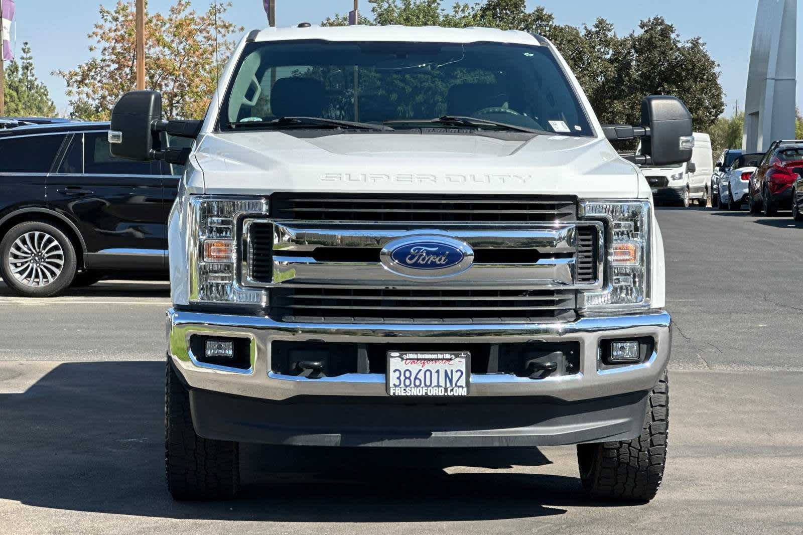 2019 Ford Super Duty F-250 SRW XLT 4WD Crew Cab 6.75 Box 10