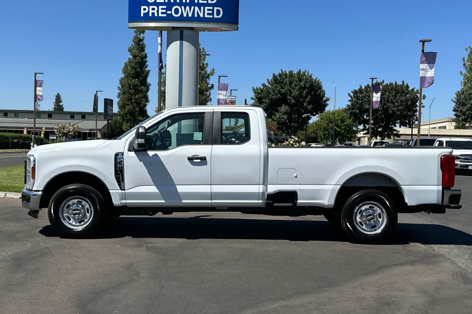 2024 Ford Super Duty F-250 SRW XL 2WD SuperCab 8 Box 5