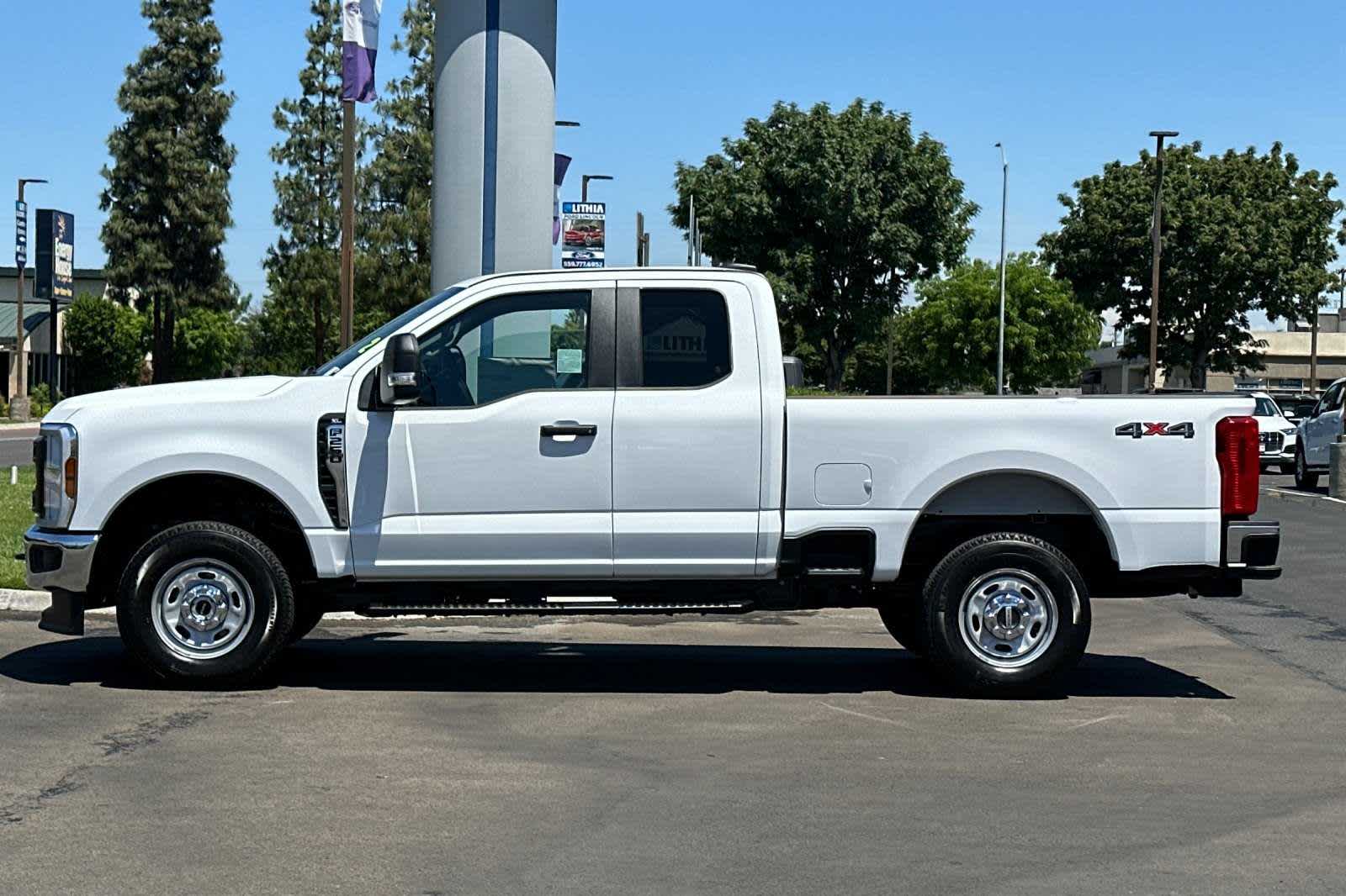 2024 Ford Super Duty F-250 SRW XL 4WD SuperCab 6.75 Box 5