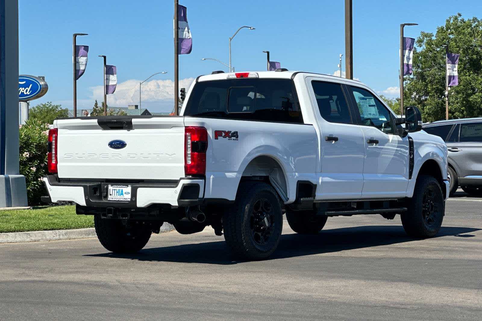 2024 Ford Super Duty F-250 SRW XL 4WD Crew Cab 6.75 Box 2