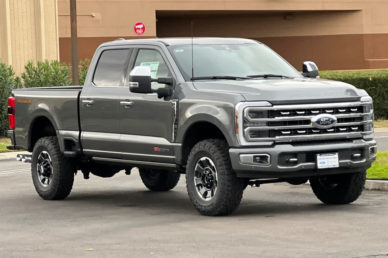 2024 Ford Super Duty F-250 SRW Platinum 4WD Crew Cab 6.75 Box 10