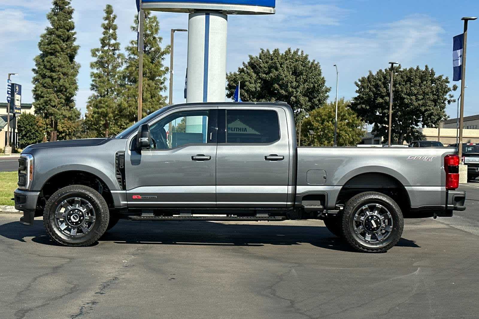 2024 Ford Super Duty F-250 SRW LARIAT 4WD Crew Cab 6.75 Box 5