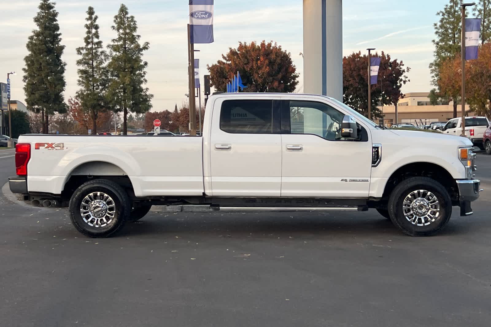 2022 Ford Super Duty F-250 SRW XLT 4WD Crew Cab 8 Box 8