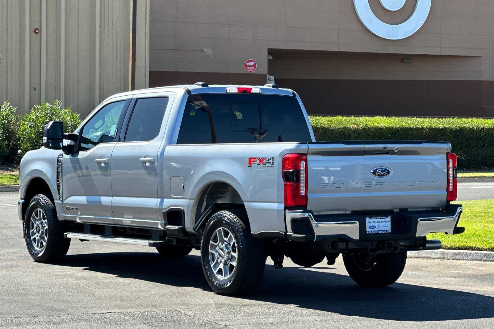 2024 Ford Super Duty F-250 SRW LARIAT 4WD Crew Cab 6.75 Box 6