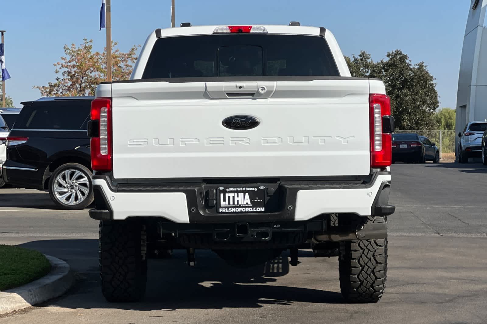 2024 Ford Super Duty F-350 SRW LARIAT 4WD Crew Cab 6.75 Box 7