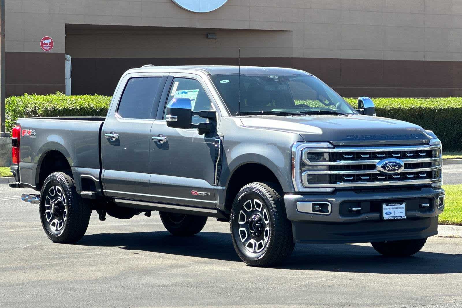 2024 Ford Super Duty F-350 SRW Platinum 4WD Crew Cab 6.75 Box 10