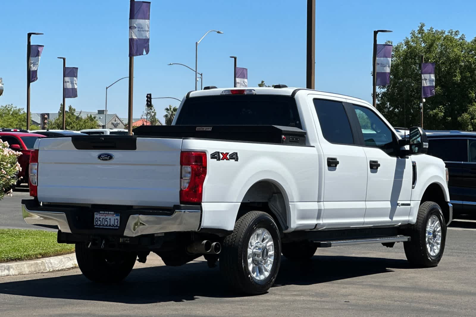 2022 Ford Super Duty F-350 SRW XL 4WD Crew Cab 6.75 Box 2