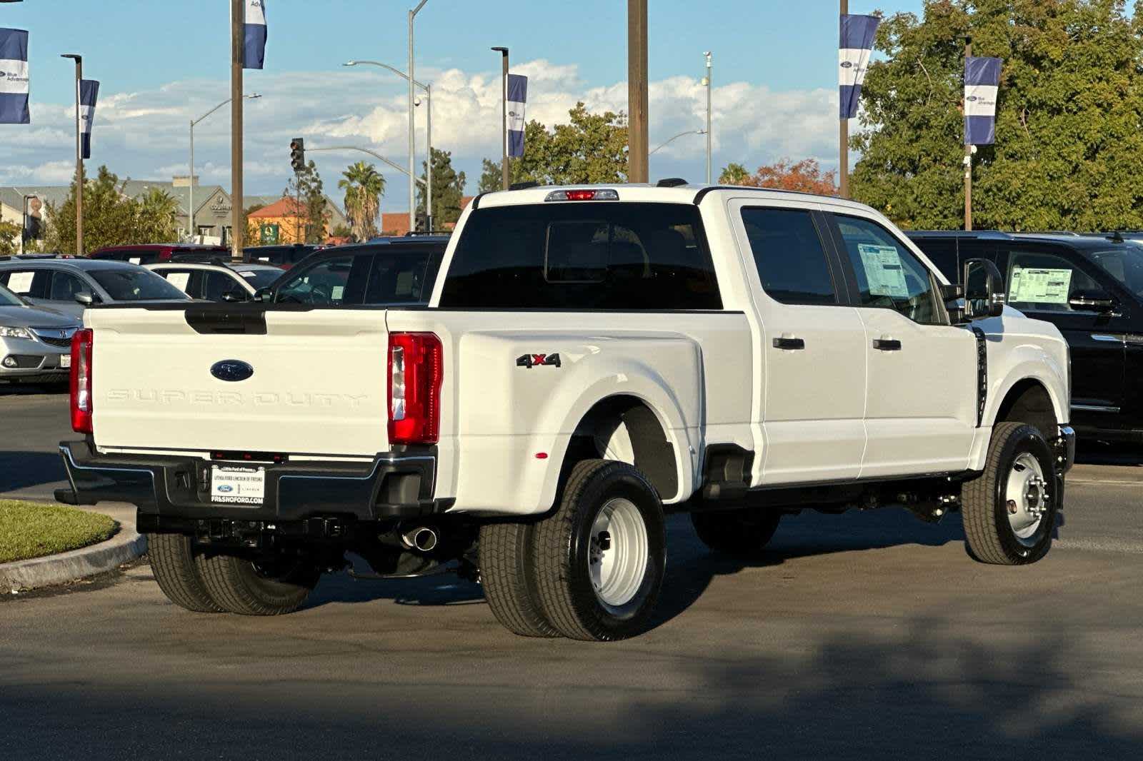 2024 Ford Super Duty F-350 DRW XL 4WD Crew Cab 8 Box 2