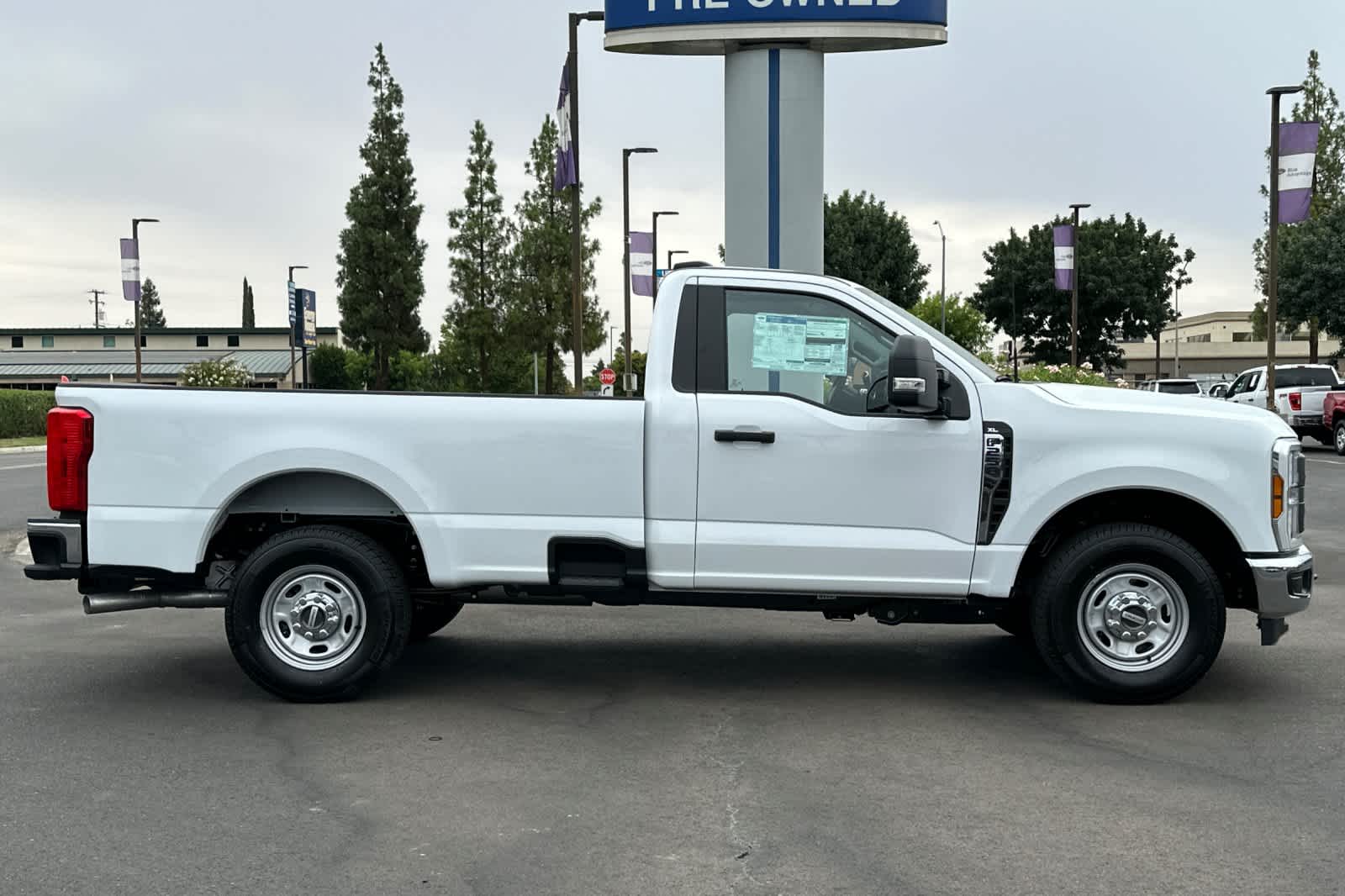 2024 Ford Super Duty F-250 SRW XL 2WD Reg Cab 8 Box 6