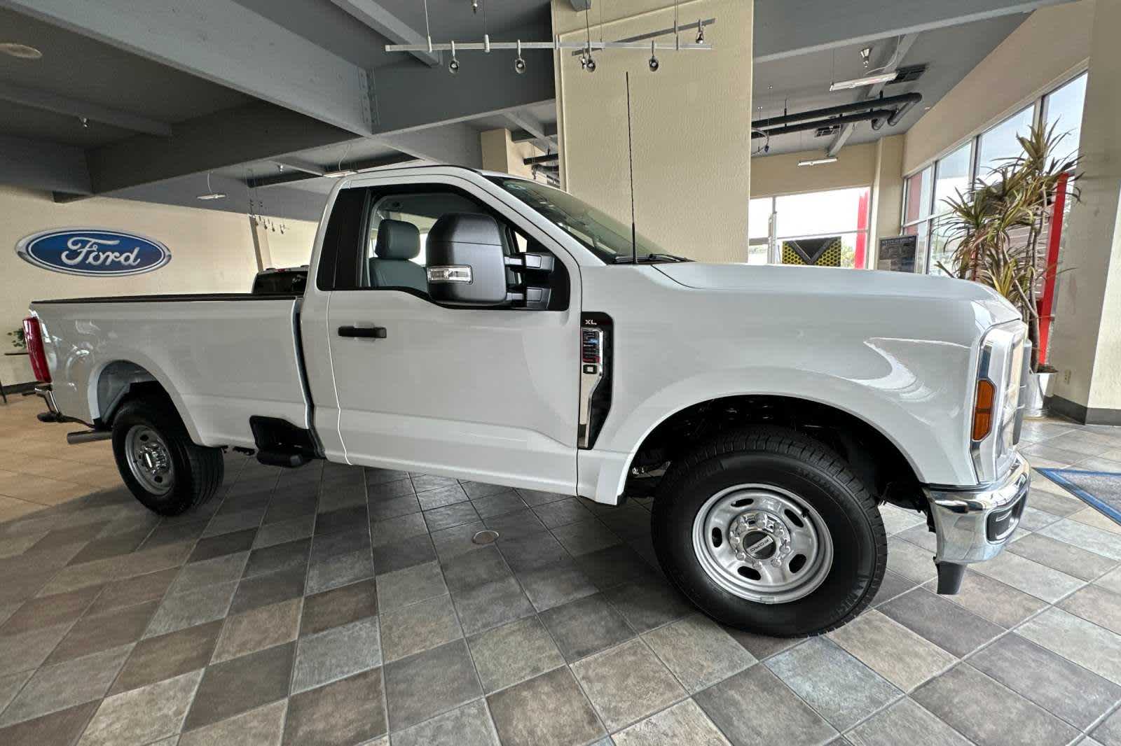 2024 Ford Super Duty F-250 SRW XL 2WD Reg Cab 8 Box 6