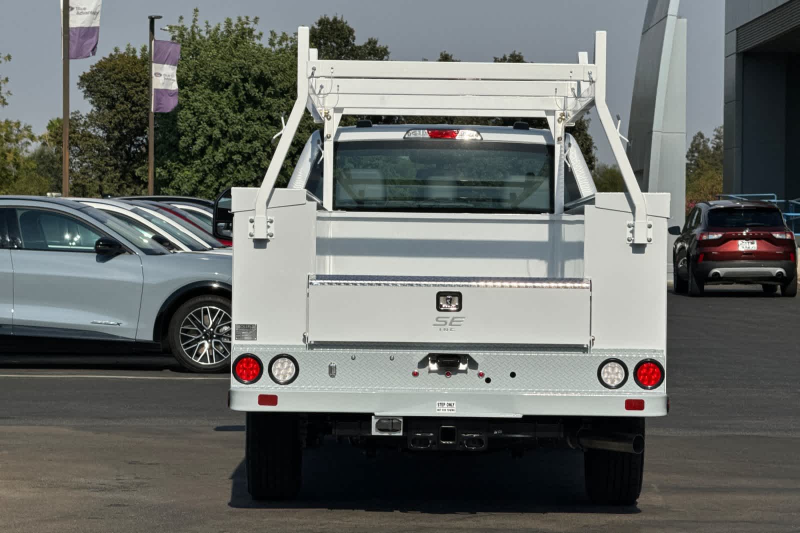 2024 Ford Super Duty F-250 SRW XL 2WD Reg Cab 8 Box 5