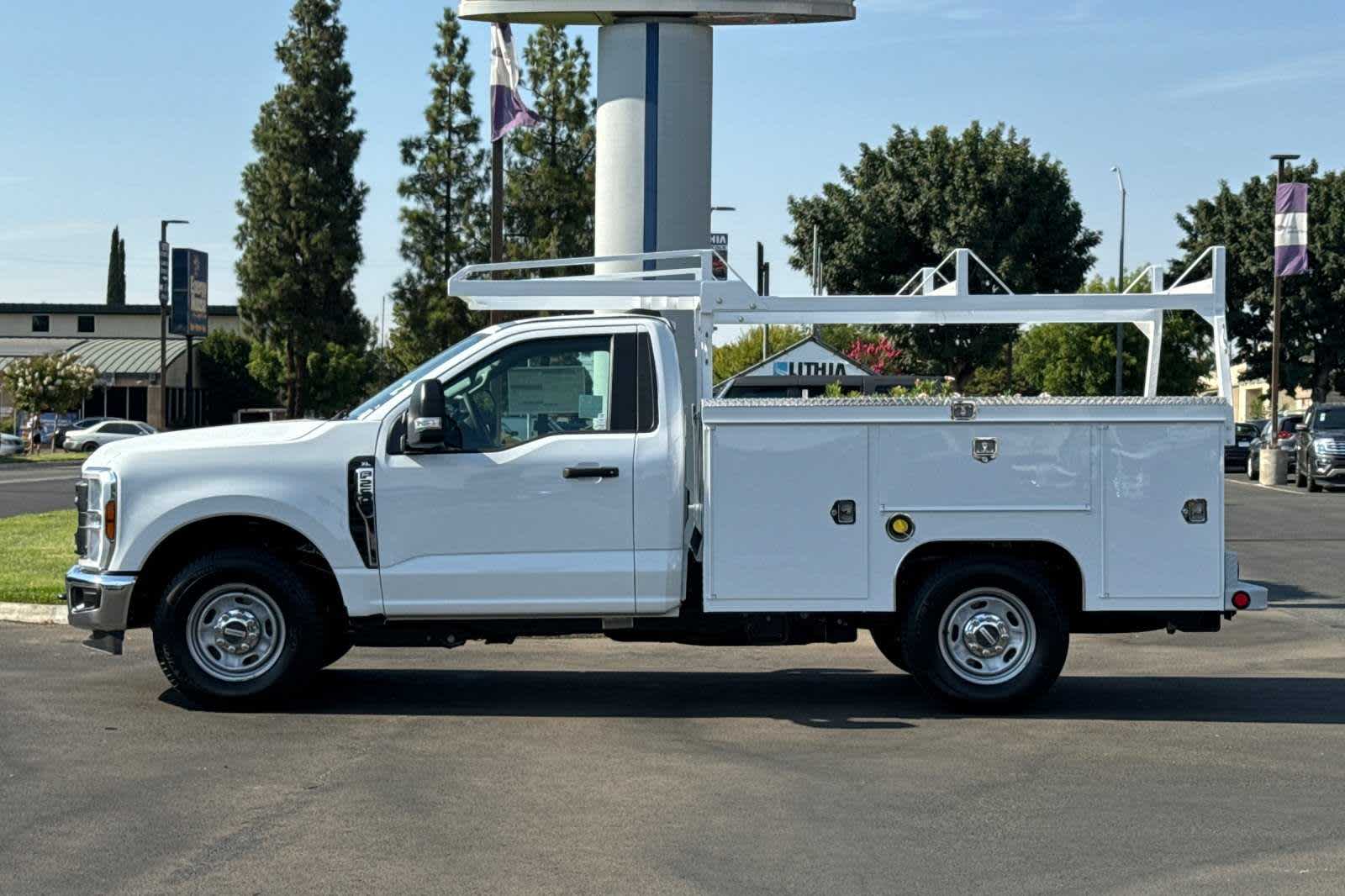 2024 Ford Super Duty F-250 SRW XL 2WD Reg Cab 8 Box 3