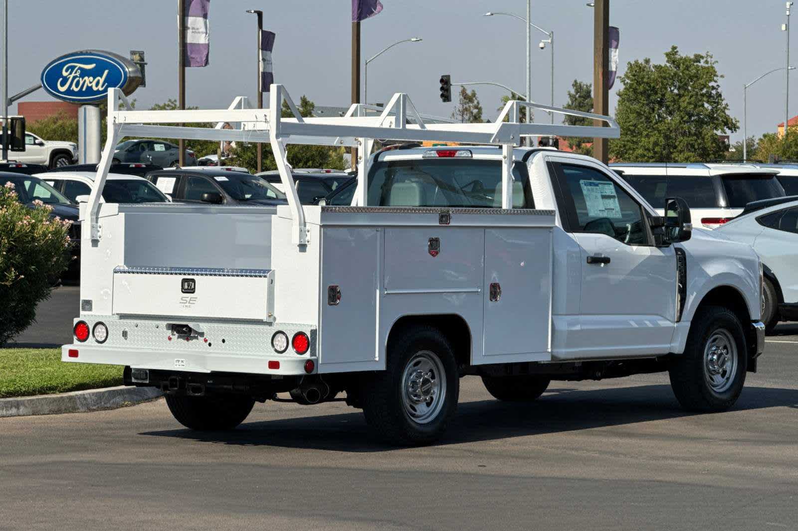 2024 Ford Super Duty F-250 SRW XL 2WD Reg Cab 8 Box 2