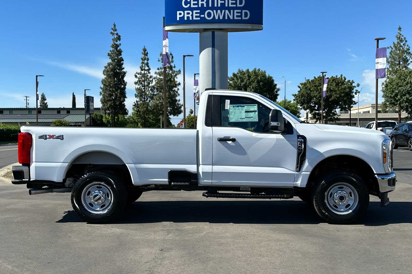 2024 Ford Super Duty F-250 SRW XL 4WD Reg Cab 8 Box 6