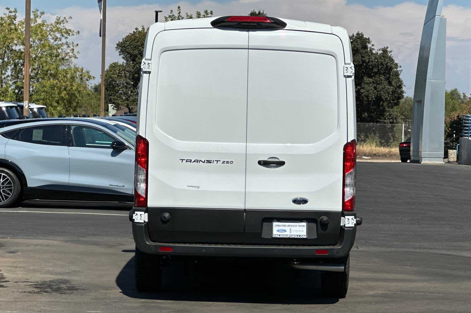 2024 Ford Transit BASE 7