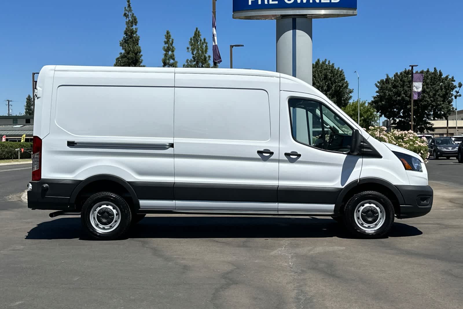 2024 Ford Transit BASE 8