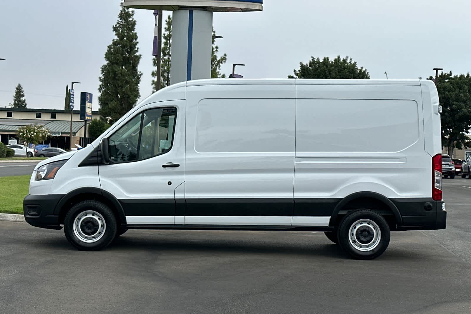 2024 Ford Transit BASE 5