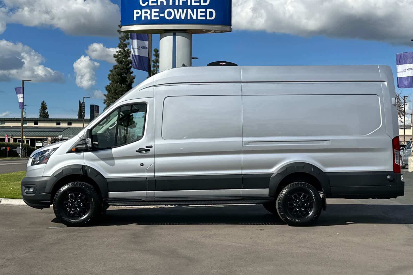 2023 Ford Transit  5