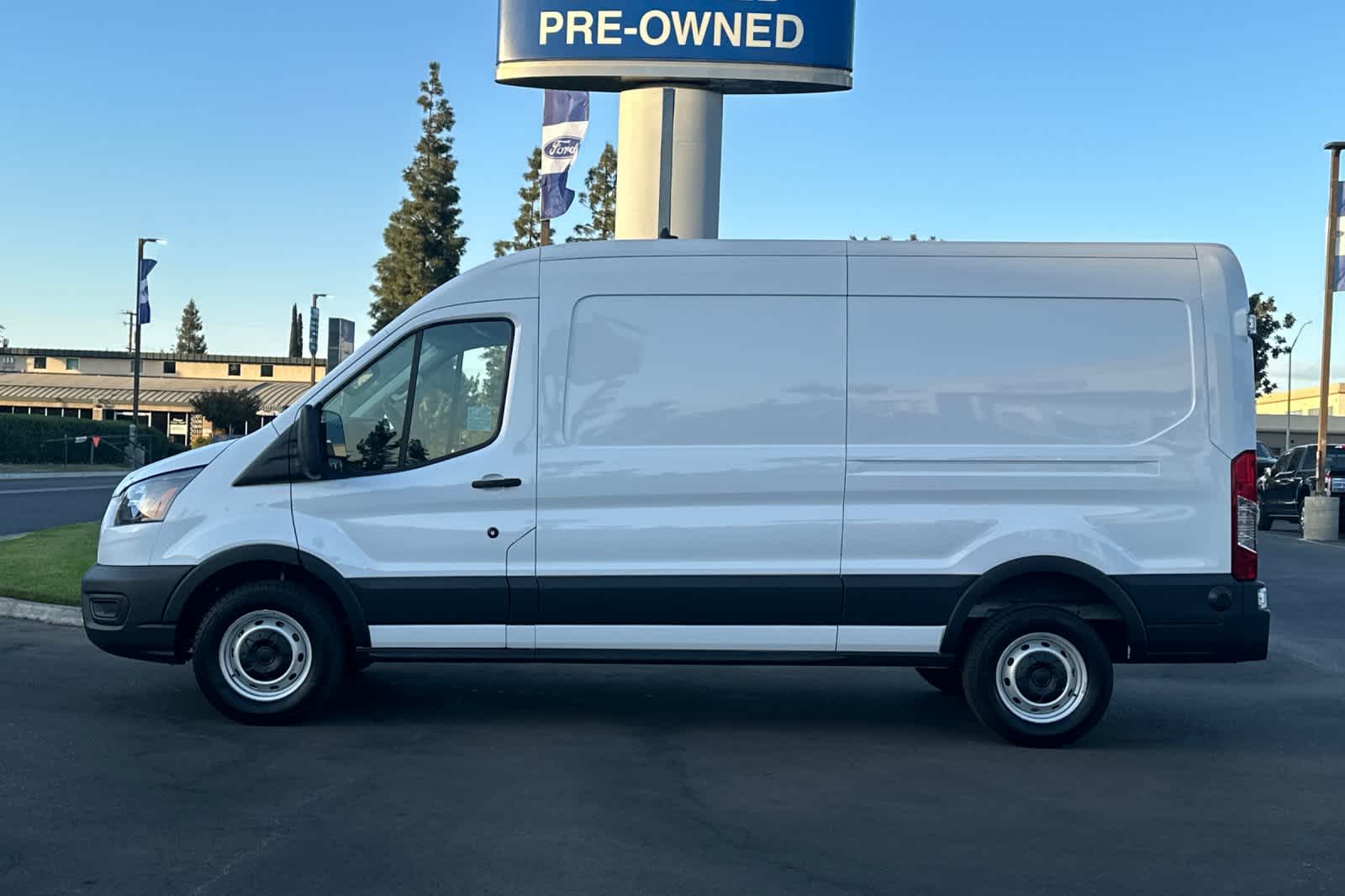 2024 Ford Transit BASE 4