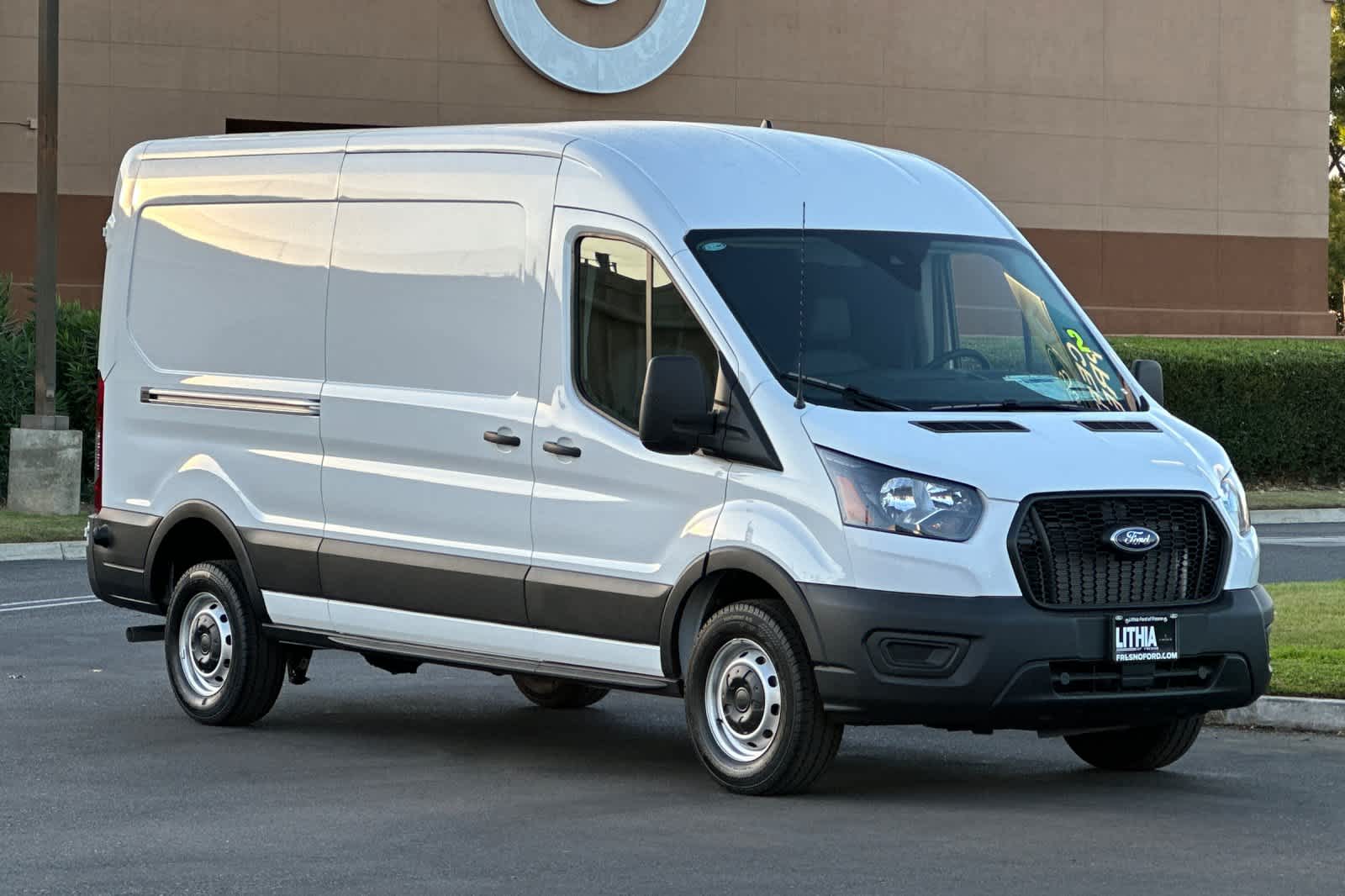 2024 Ford Transit BASE 8