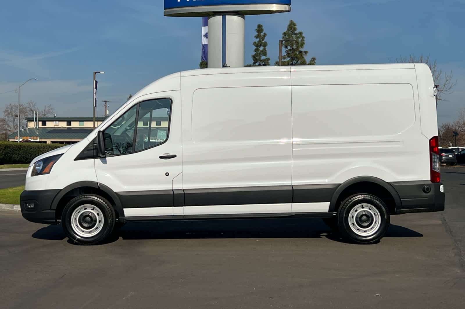 2024 Ford Transit BASE 5