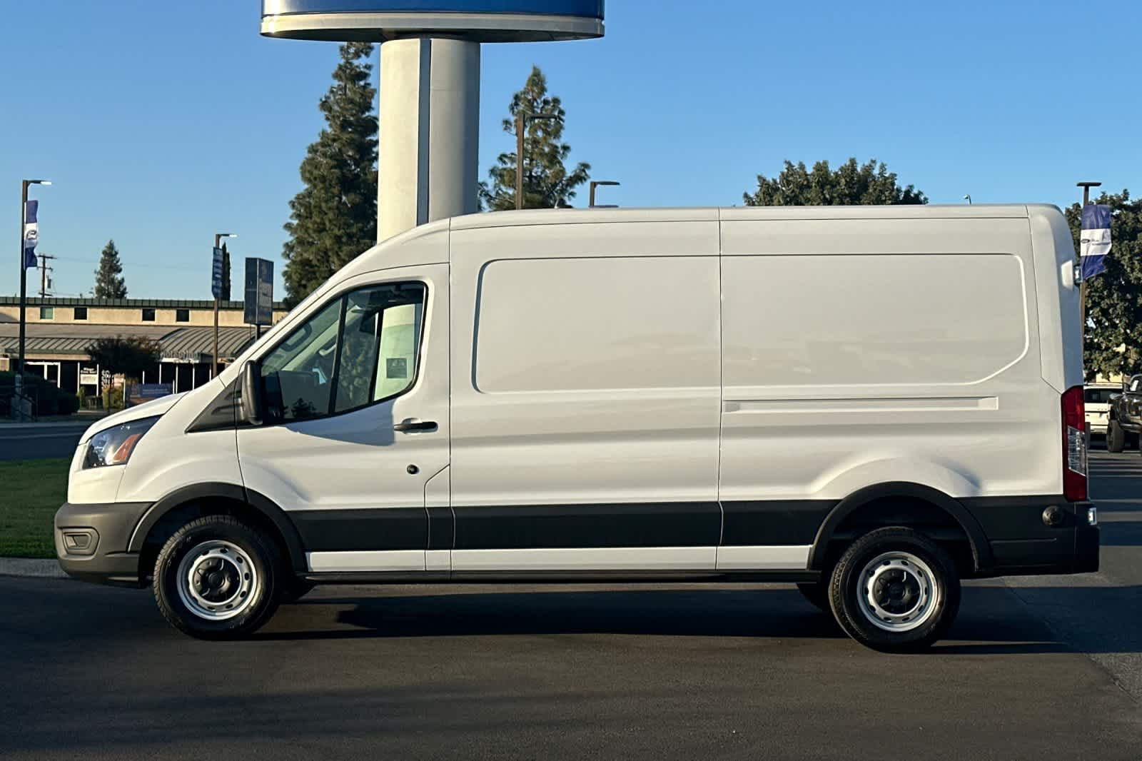 2024 Ford Transit BASE 5