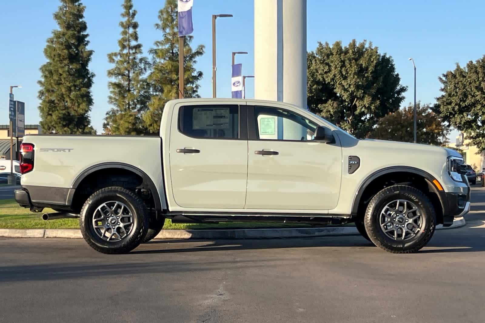 2024 Ford Ranger XLT 2WD SuperCrew 5 Box 8