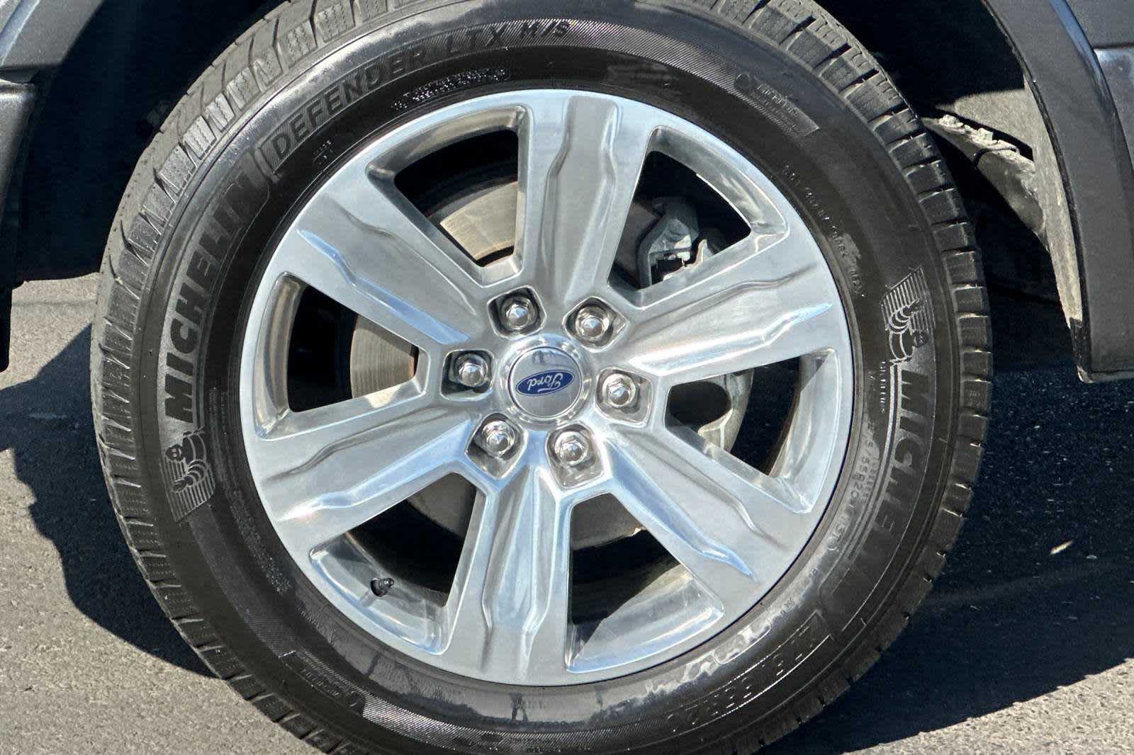 2019 Ford F-150 Platinum 2WD SuperCrew 5.5 Box 25