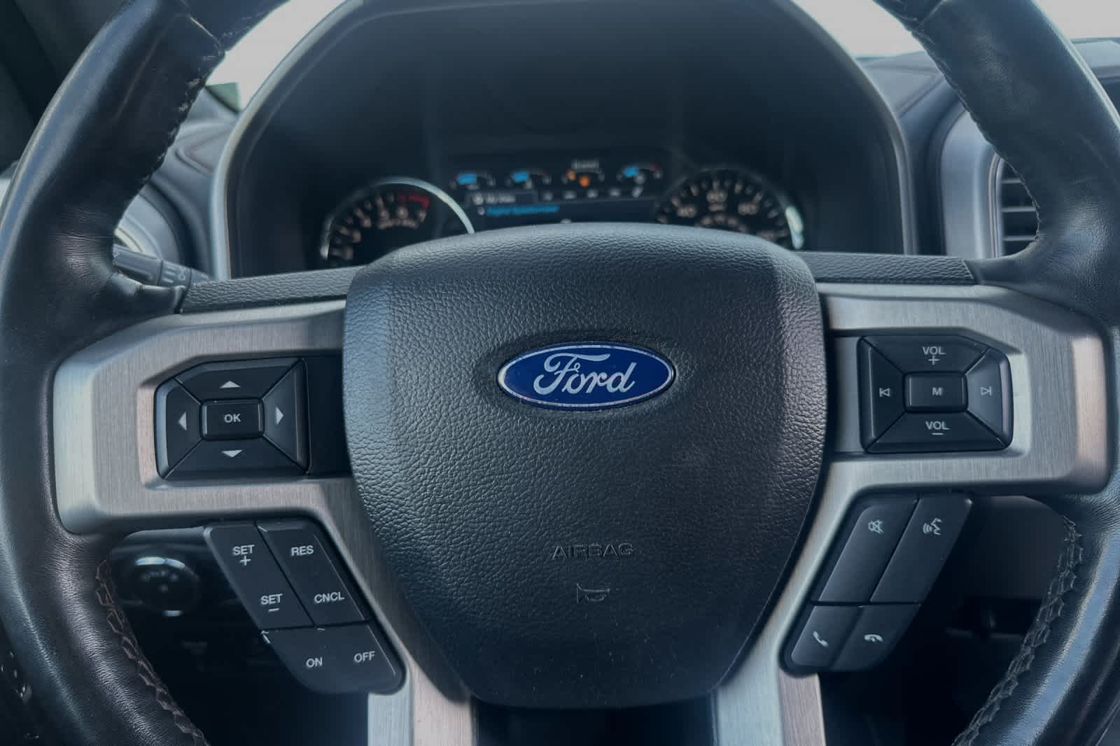 2019 Ford F-150 Platinum 2WD SuperCrew 5.5 Box 22