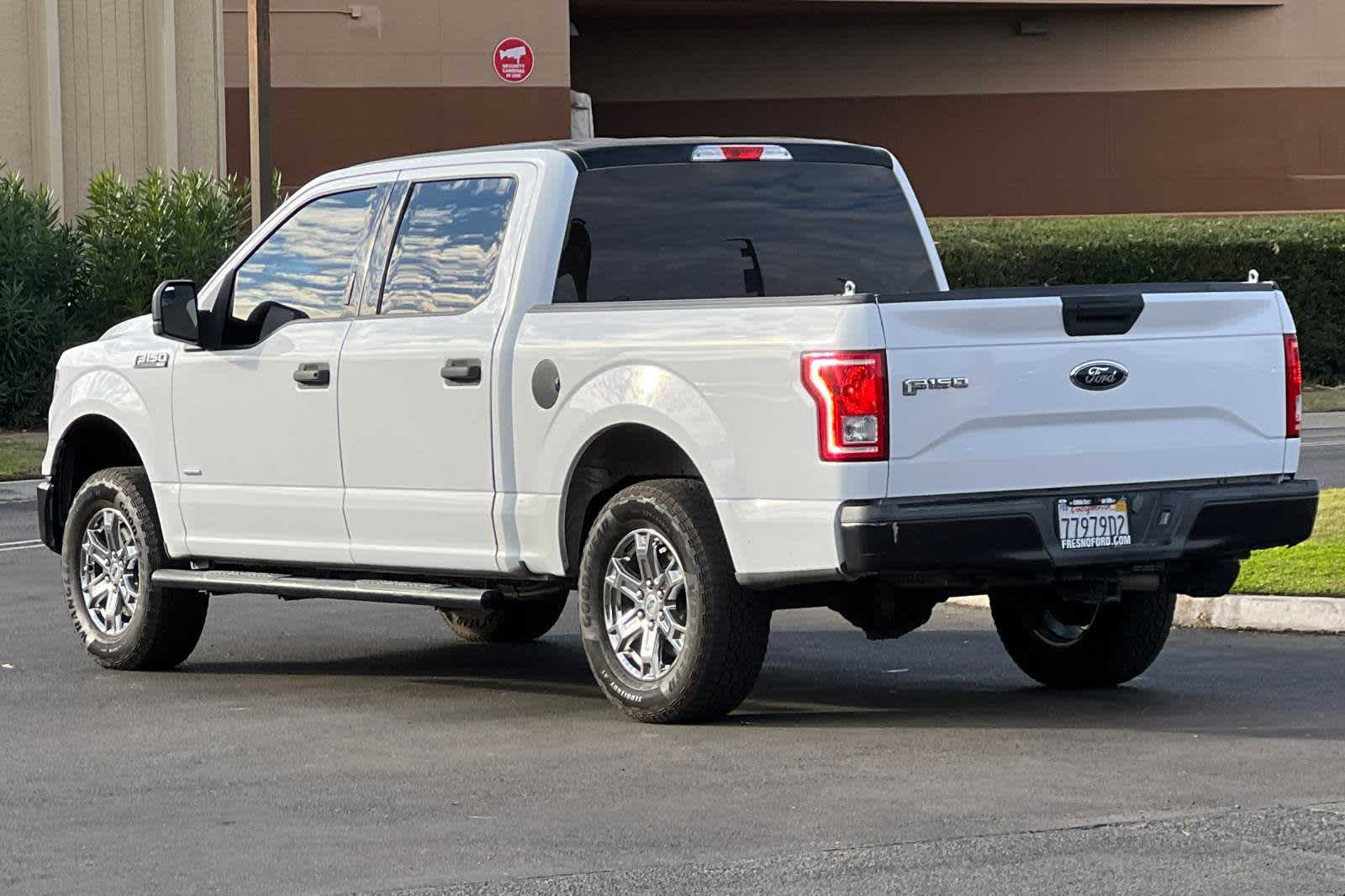 2017 Ford F-150 XLT 2WD SuperCrew 5.5 Box 6