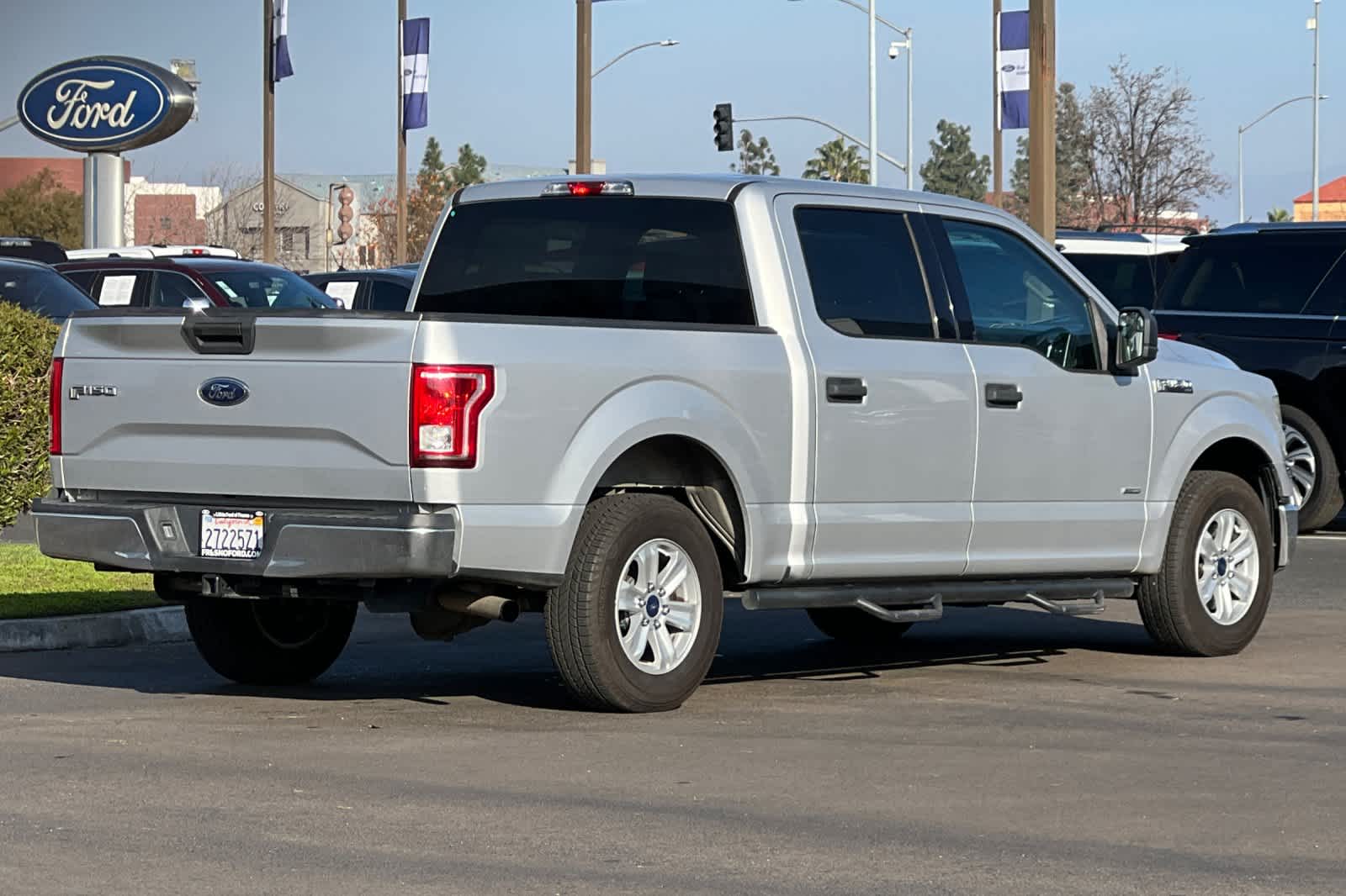 2016 Ford F-150 XLT 2WD SuperCrew 145 2